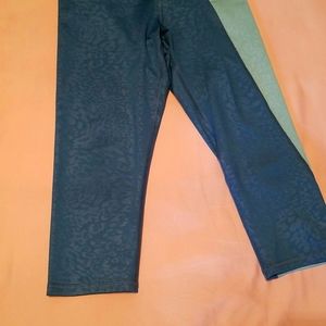 Old Navy Active capris, girls size 10-12